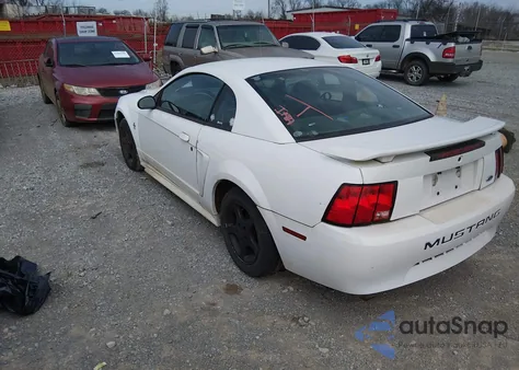 2003 Ford Mustang z USA, uszkodzony, nr VIN 1FAFP40413F374270